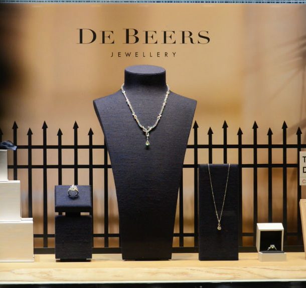 What made diamonds to be seen as a symbol of love?