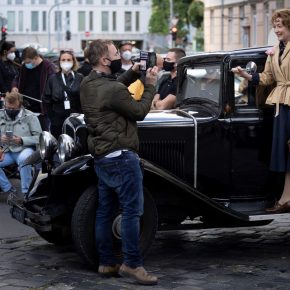 Focus Features to distribute Hungarian-British ‘Mrs. Harris Goes to Paris’ worldwide